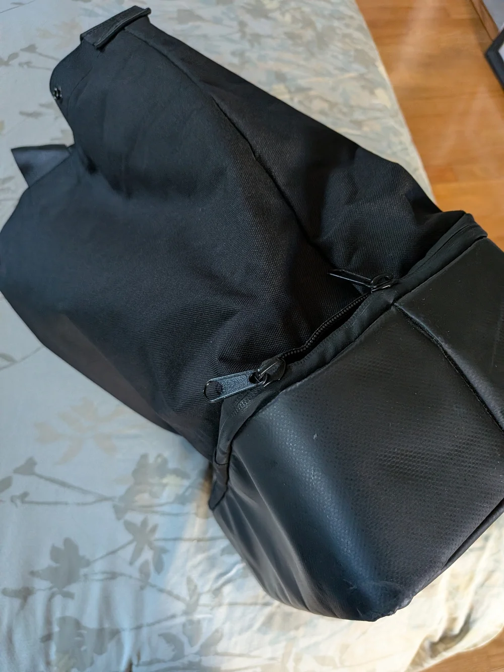 Wafubag Travel Tote in Black